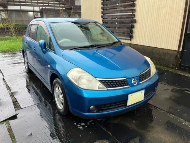 NISSAN