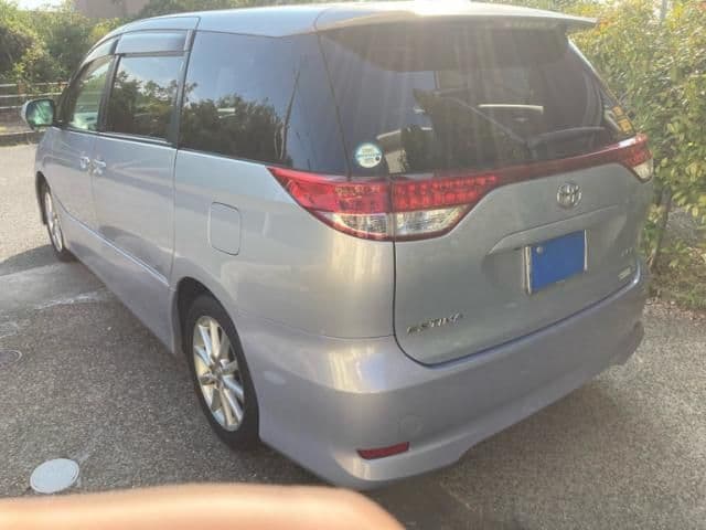 Car thumbnail 4