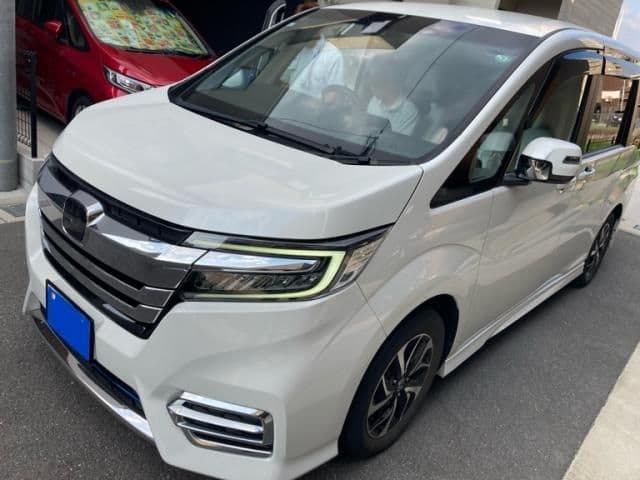 HONDA STEPWAGON SPADA