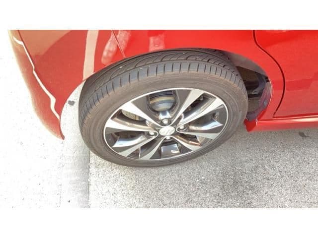 Car thumbnail 4