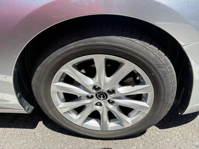 Car thumbnail 4
