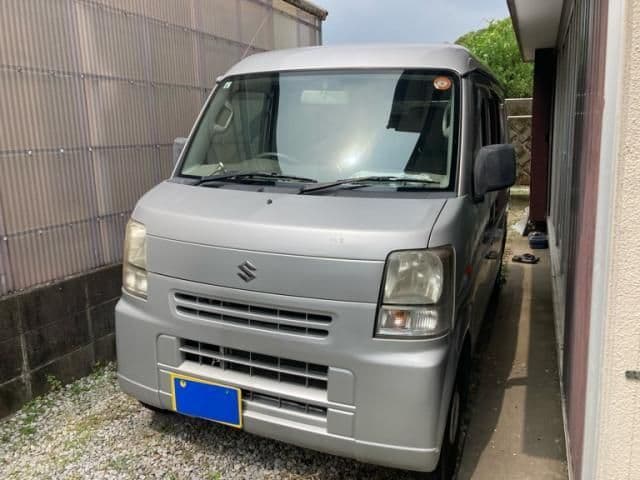 SUZUKI