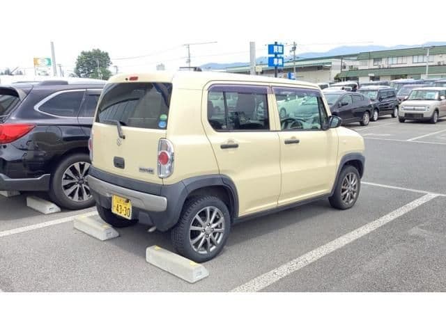Car thumbnail 4