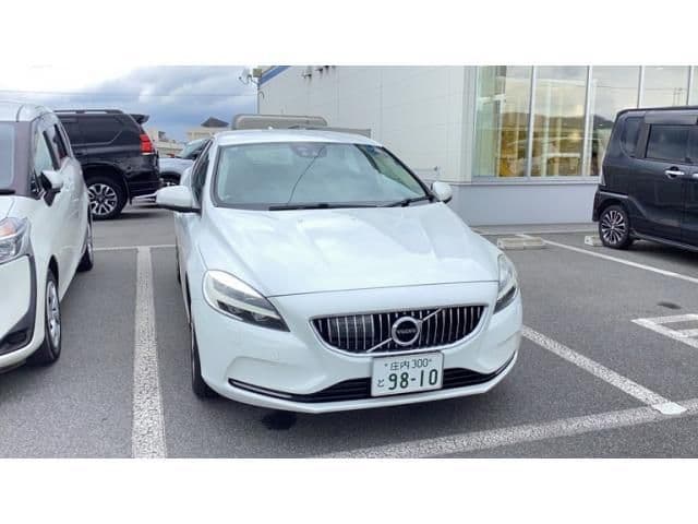 VOLVO