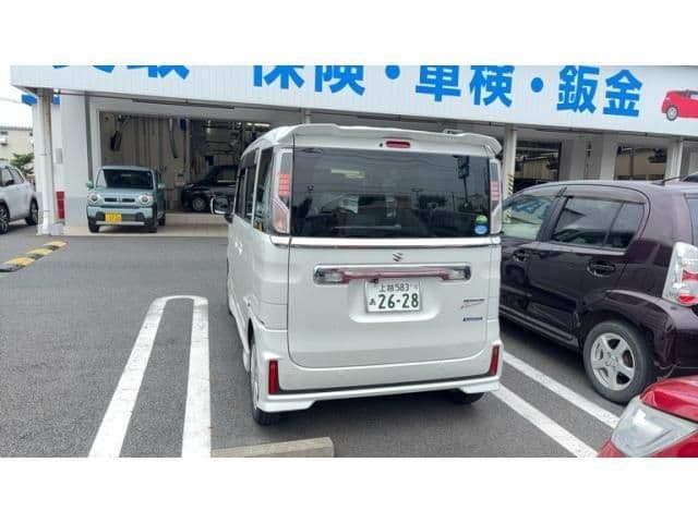 Car thumbnail 3