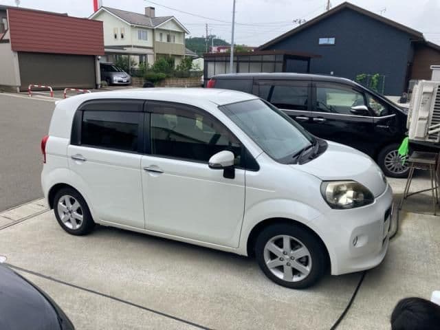 TOYOTA PORTE