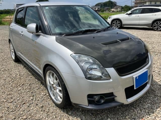 SUZUKI