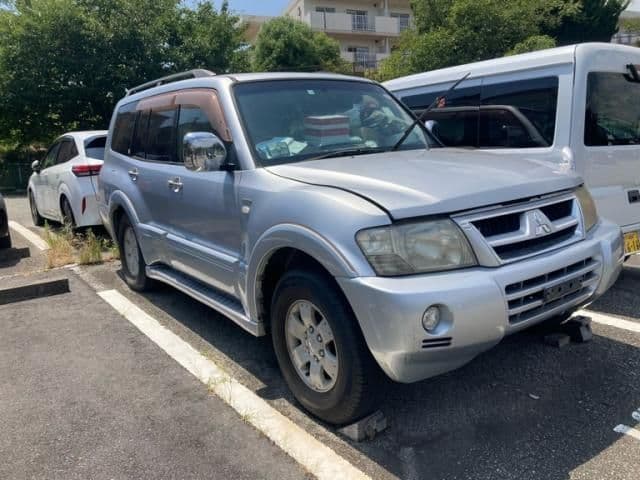 MITSUBISHI PAJERO wagon