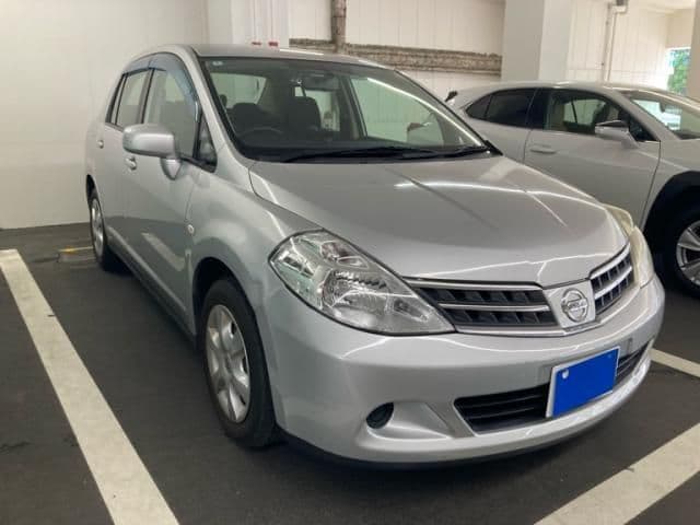 NISSAN LATIO