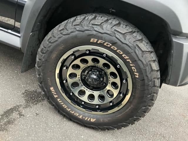 Car thumbnail 3
