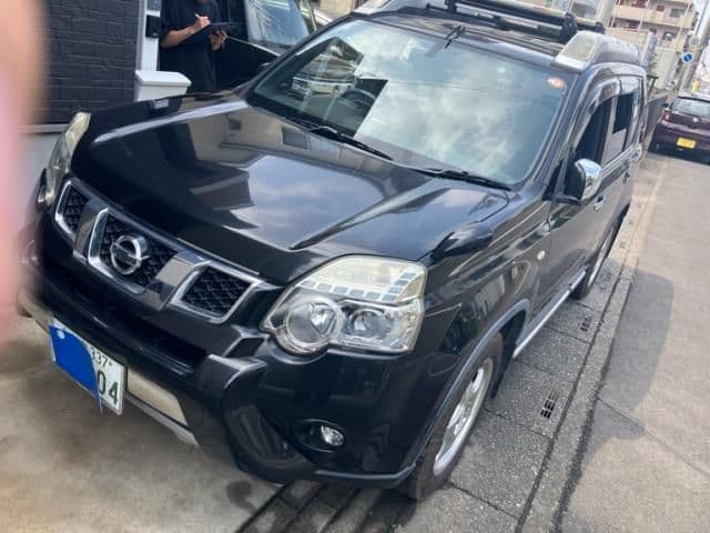 NISSAN