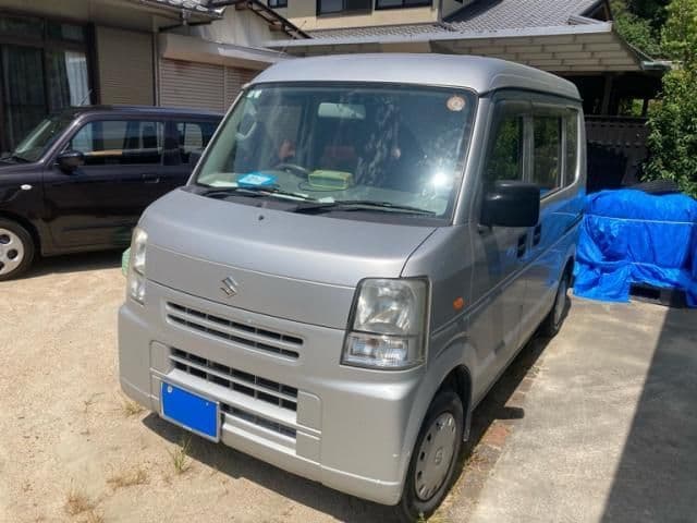 SUZUKI