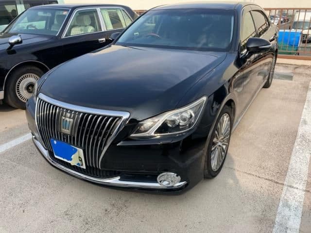 TOYOTA CROWN MAJESTA HYBRID