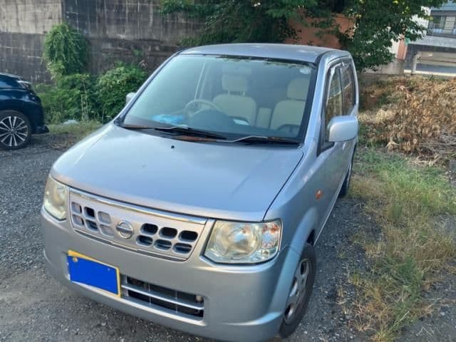NISSAN