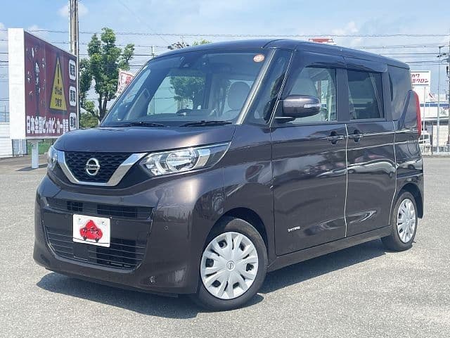 NISSAN ROOX