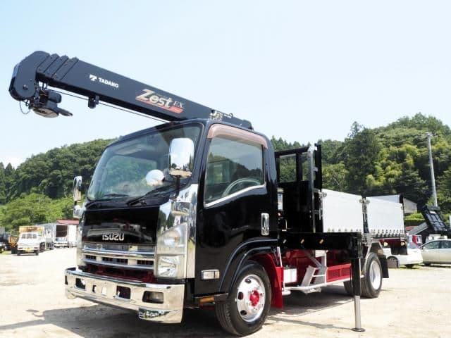 ISUZU