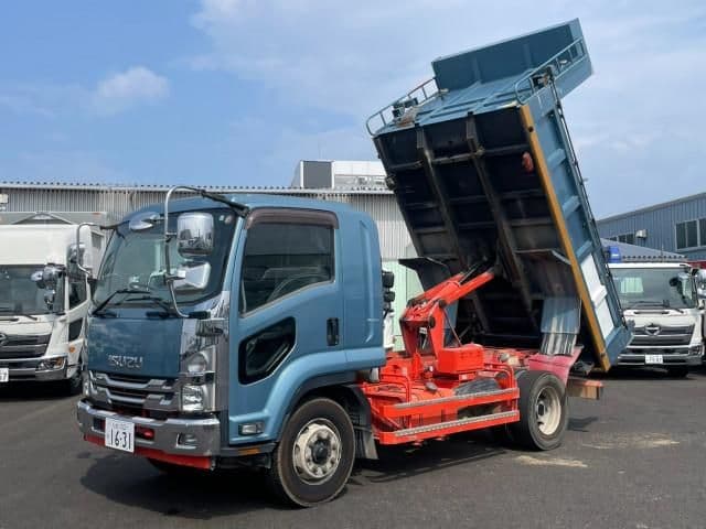 ISUZU