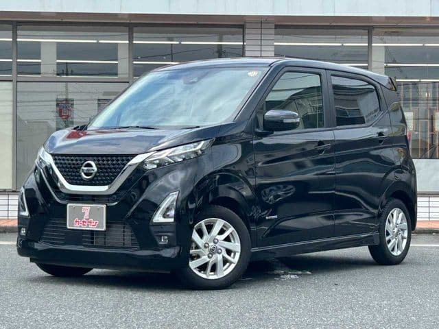 NISSAN
