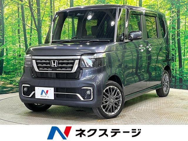 HONDA N BOX CUSTOM 4WD