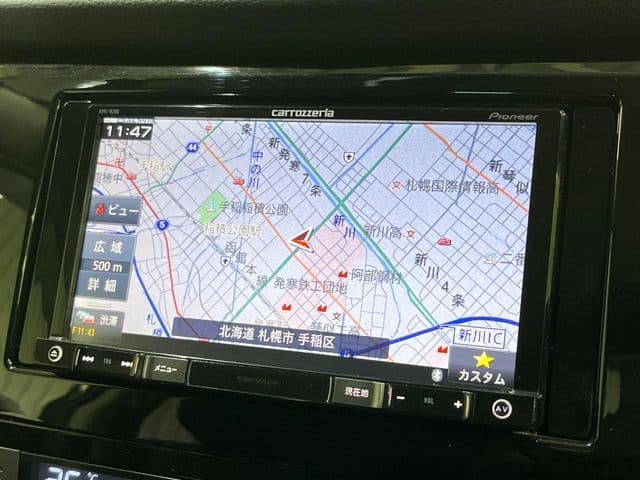 Car thumbnail 3
