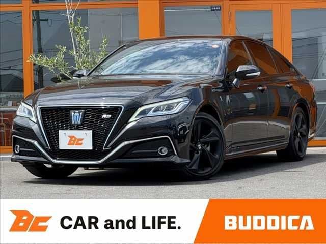 TOYOTA CROWN sedan hybrid 4WD