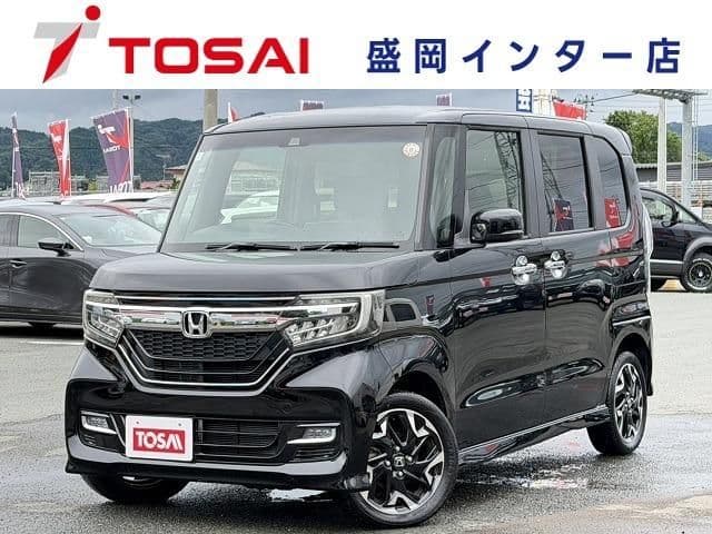 HONDA N BOX CUSTOM 4WD