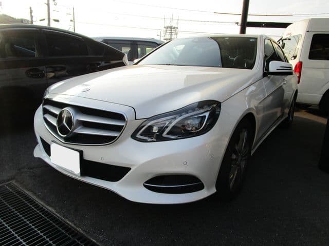 MERCEDES BENZ MERCEDES BENZ E class sedan