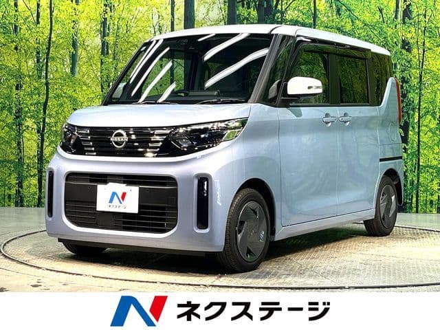 NISSAN