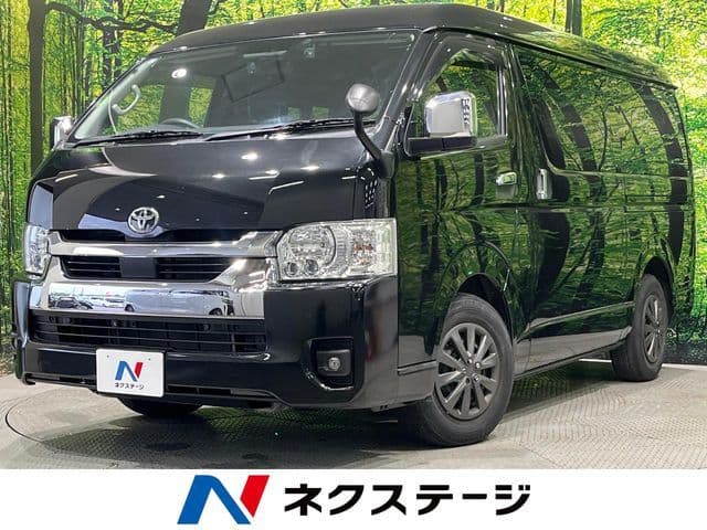 TOYOTA HIACE wagon