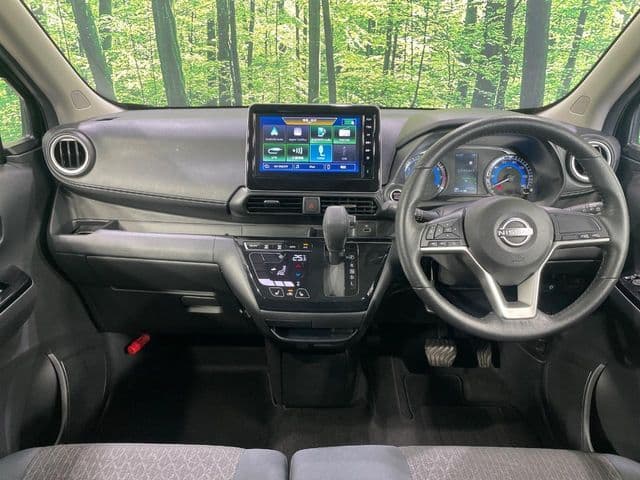 NISSAN