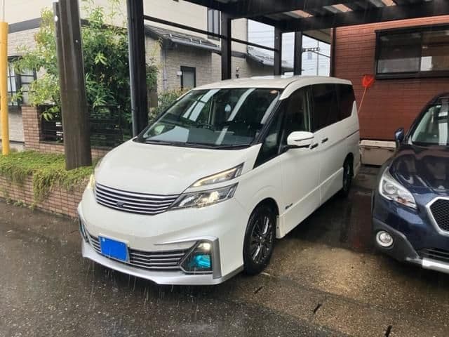 NISSAN SERENA  S-HYBRID