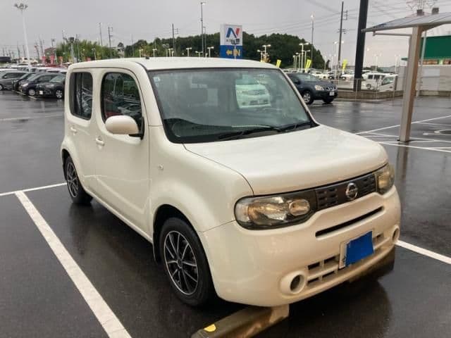 NISSAN