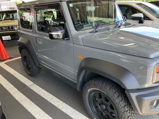 Car thumbnail 3