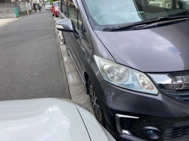 Car thumbnail 3