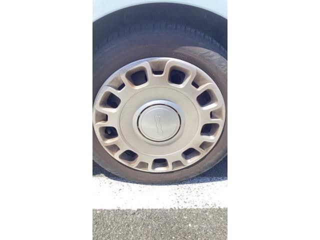 Car thumbnail 2