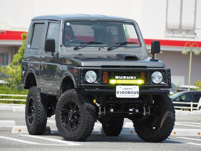 SUZUKI