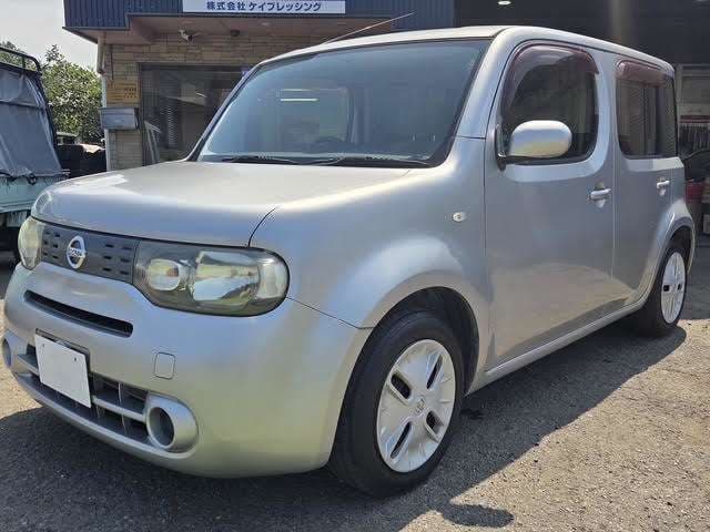 NISSAN