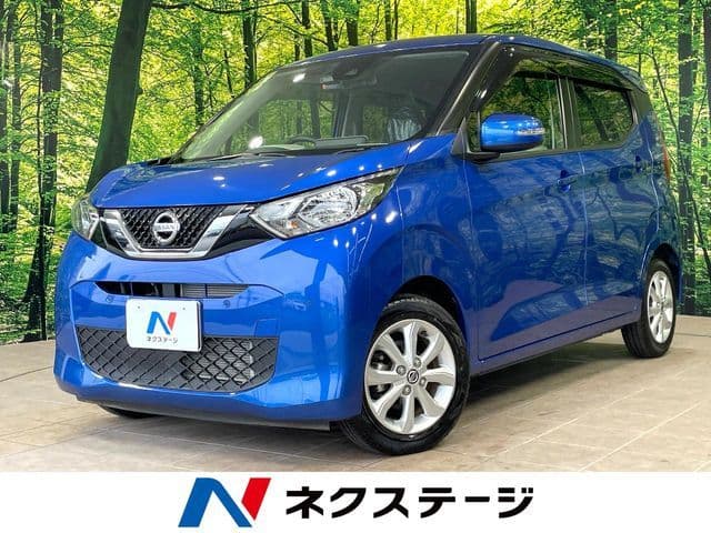NISSAN