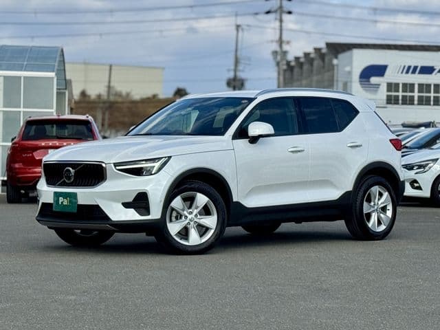VOLVO VOLVO XC40