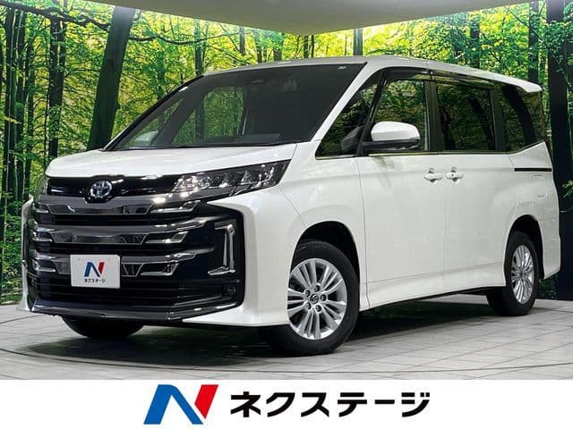 TOYOTA NOAH HYBRID 4WD