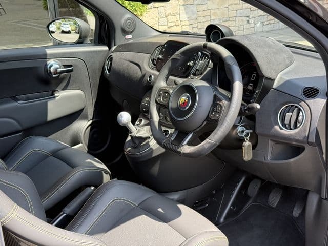 Car thumbnail 4