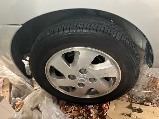 Car thumbnail 4