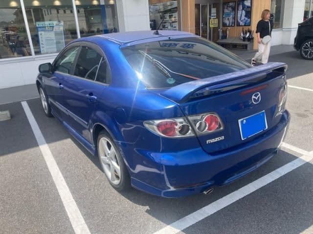 Car thumbnail 3