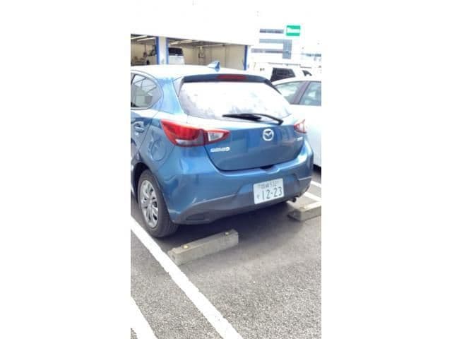 Car thumbnail 2