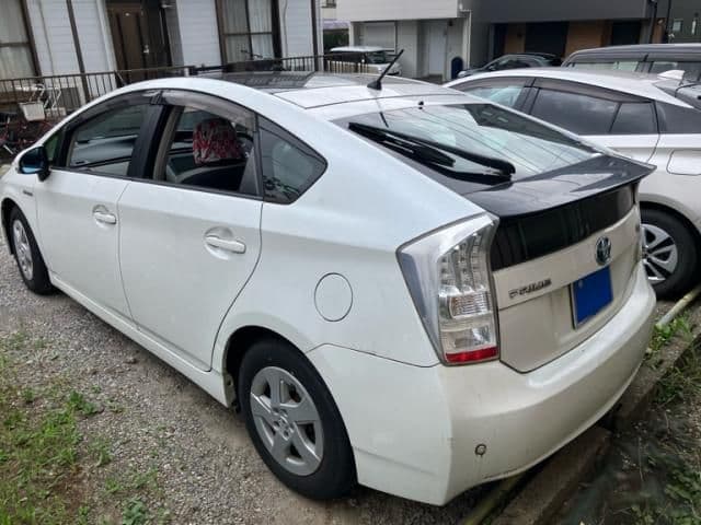 Car thumbnail 4