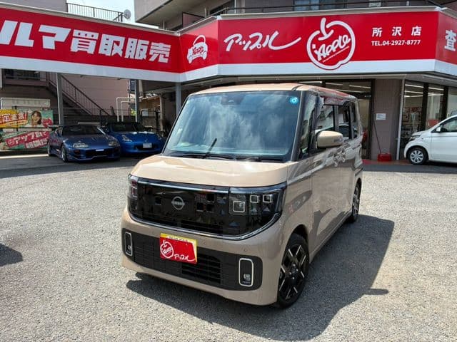 NISSAN