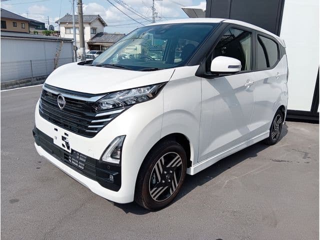 NISSAN