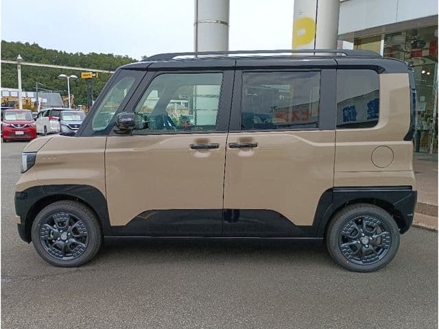Car thumbnail 4