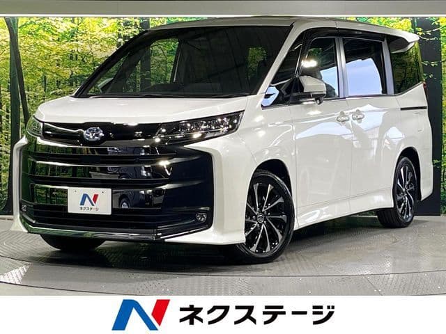 TOYOTA NOAH HYBRID