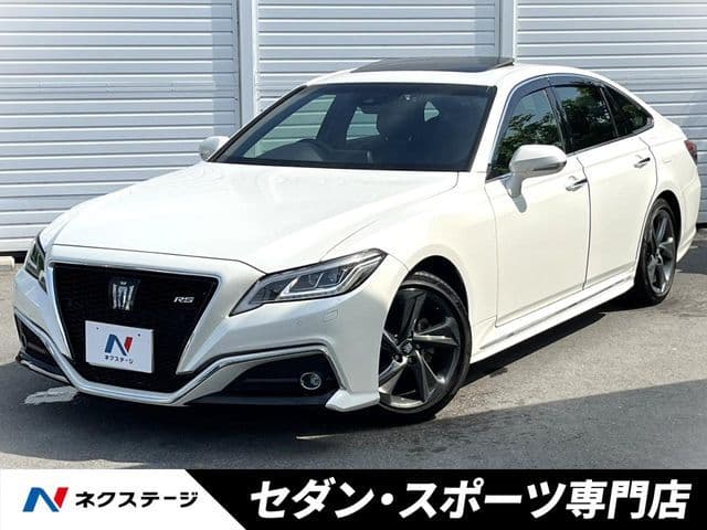 TOYOTA CROWN sedan hybrid